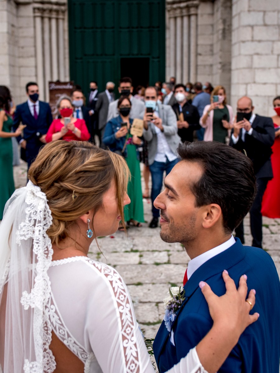 Elena y Sergio: la historia de una boda&nbsp;aplazada