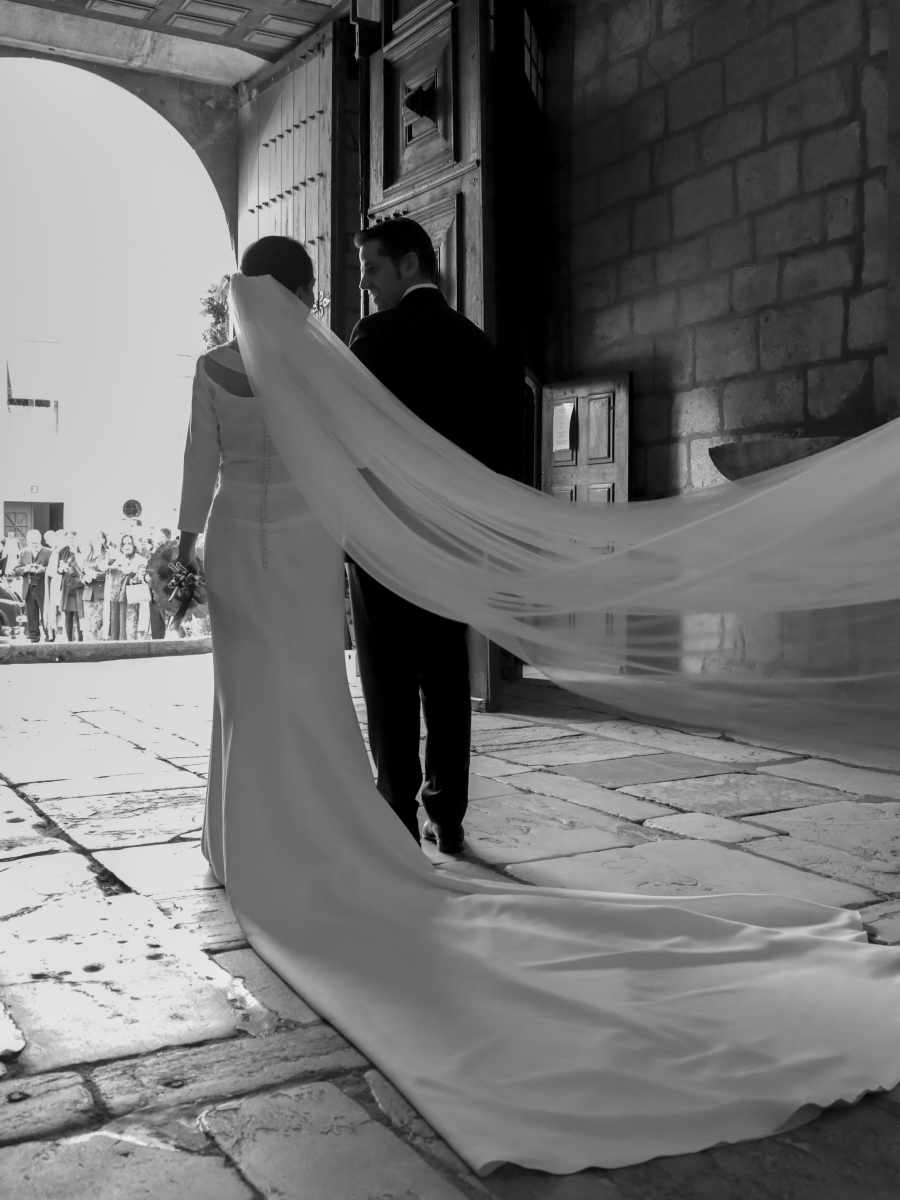 Gloria y Miguel: Una Historia de Amor Bajo la Lluvia y con Mucha&nbsp;Magia